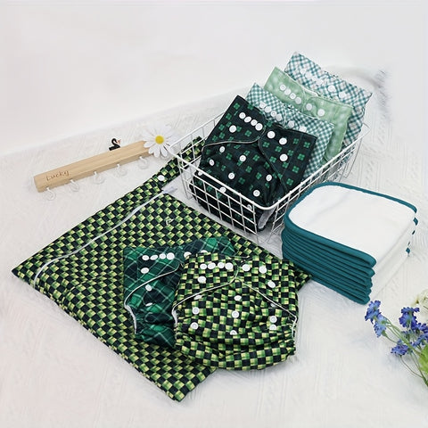 Cloth Diapers 13-Pack Includes 6 Cloth Diapers + 6 Replacement Pads + 1 Wet And Dry Separation Storage Bag. Green Plaid Design Gift Box Is Very Suitable for Christmas Gifts